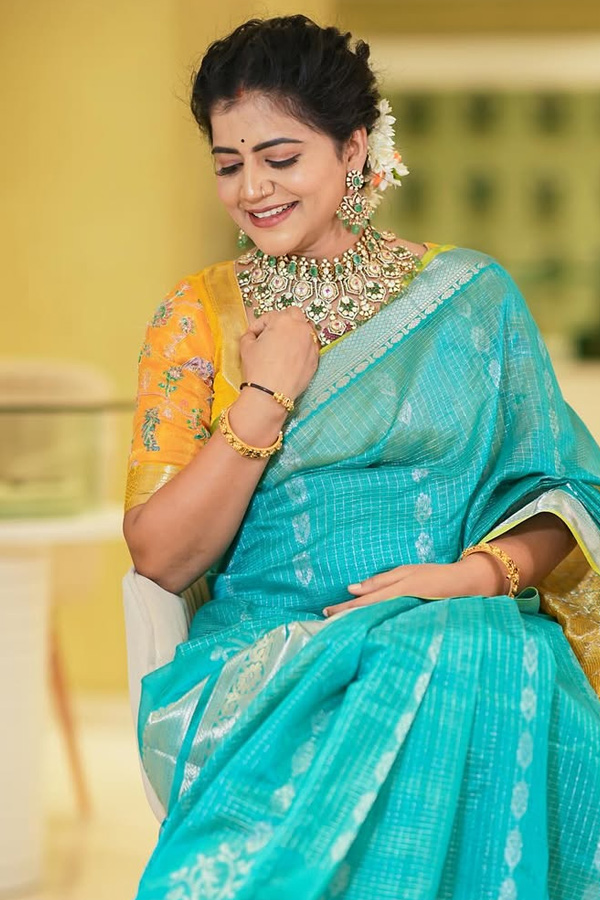 Bigg Boss Contestant Savitri Baby Bump Stills Photos16