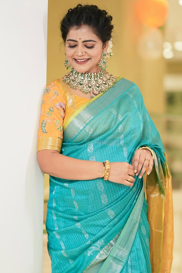 Bigg Boss Contestant Savitri Baby Bump Stills Photos6