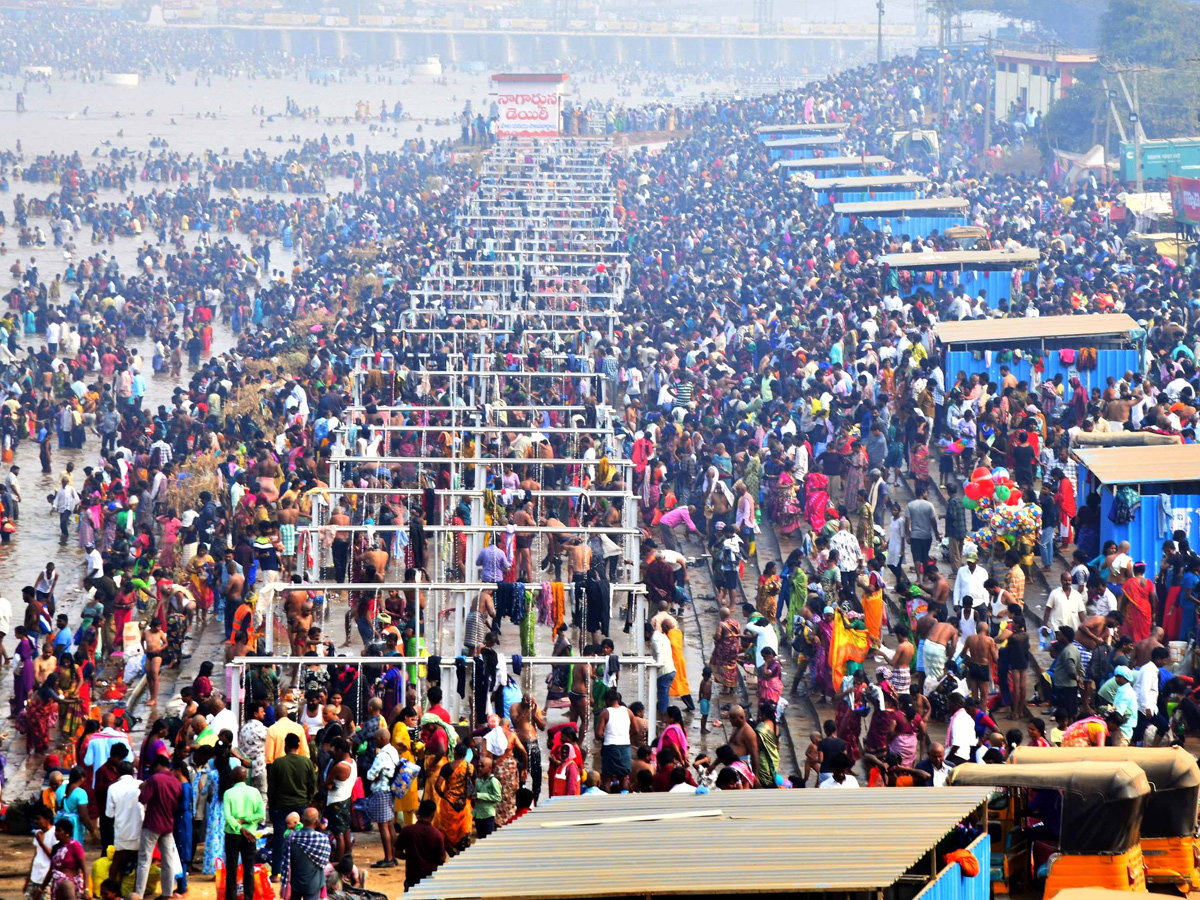 Medaram Samakka Saralamma Jatara 2026 Photos8