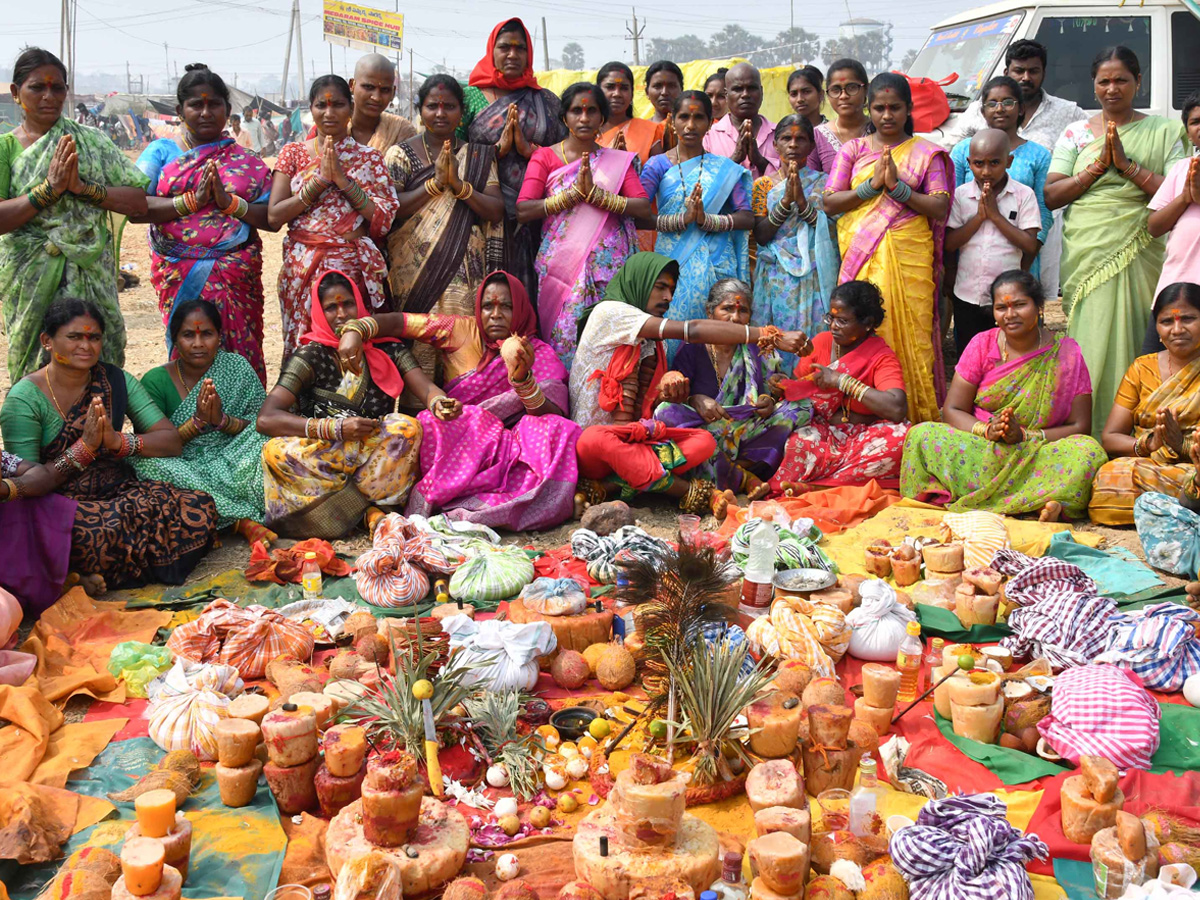 Medaram Samakka Saralamma Jatara 2026 Photos25