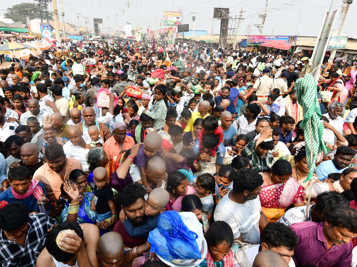 Medaram Samakka Saralamma Jatara 2026 Photos31