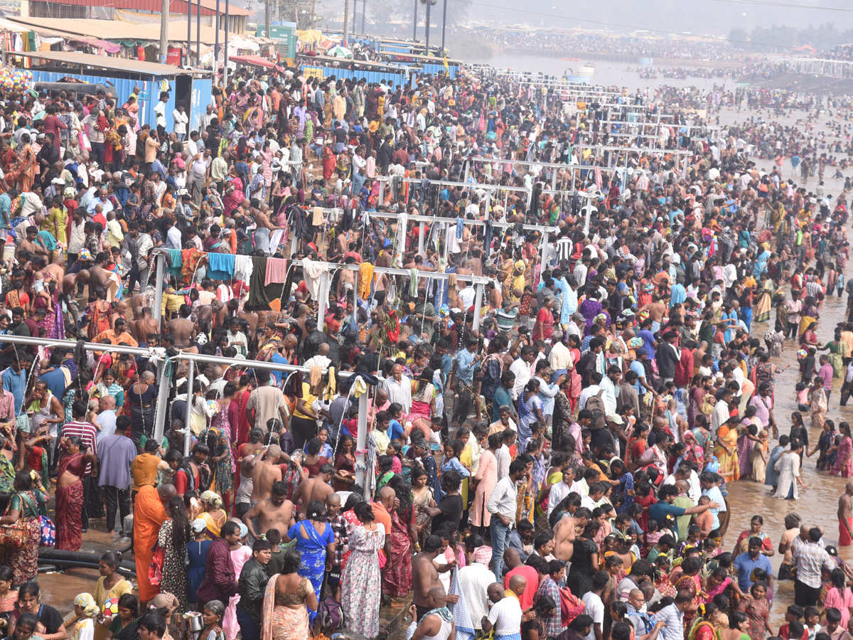 Medaram Samakka Saralamma Jatara 2026 Photos41