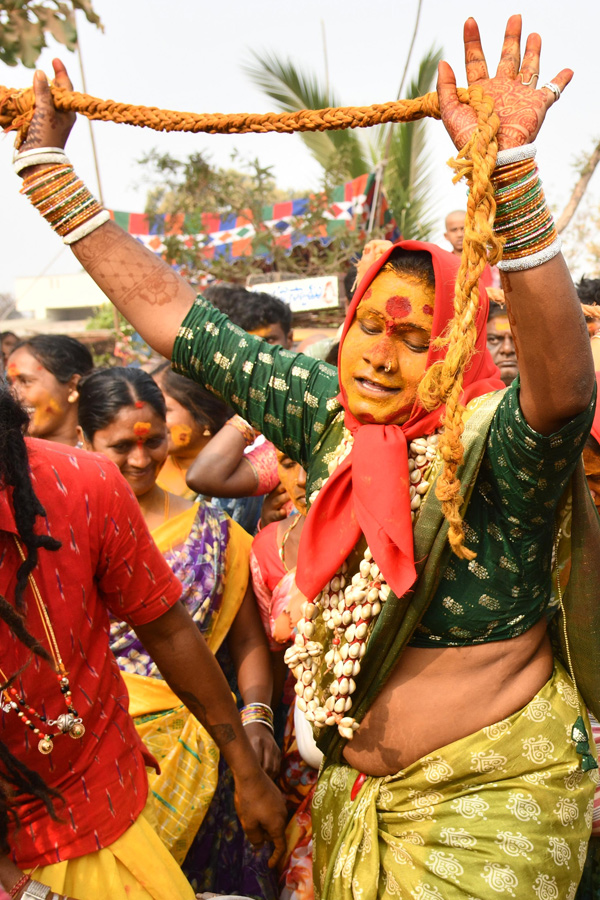 Medaram Samakka Saralamma Jatara 2026 Photos48