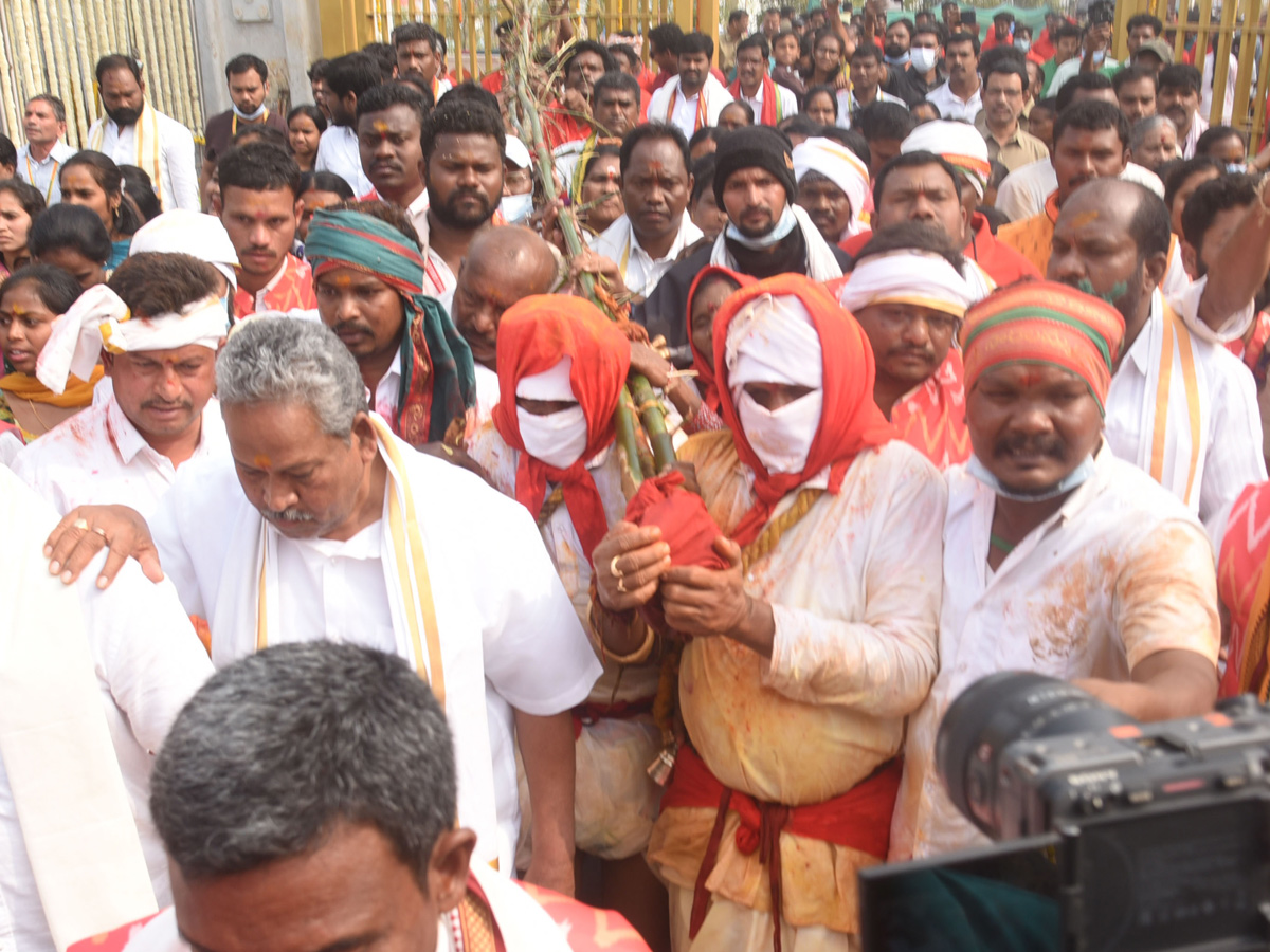 Medaram Samakka Saralamma Jatara 2026 Photos16