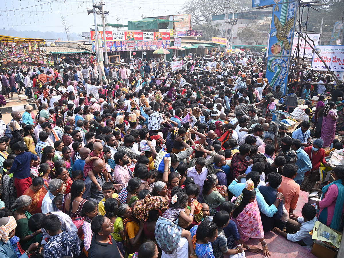 Sammakka Sarakka : Medaram Jatara 2026 HD Photos 16