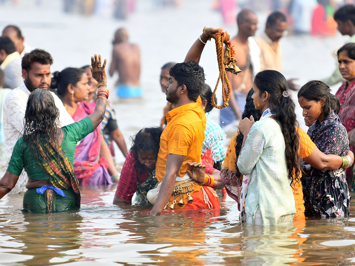 Sammakka Sarakka : Medaram Jatara 2026 HD Photos 27
