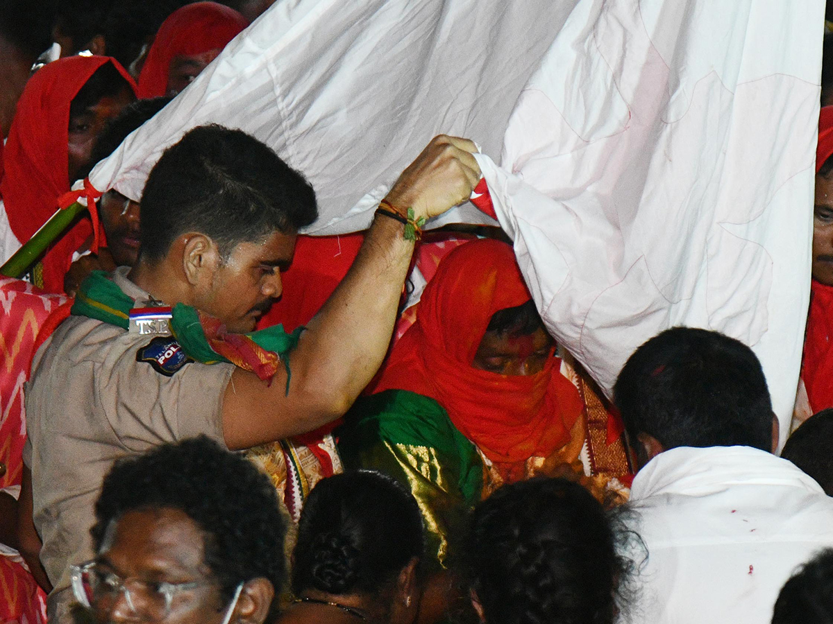 Sammakka Sarakka : Medaram Jatara 2026 HD Photos 4