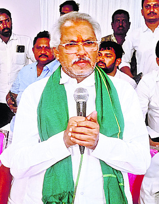 ఆదుకుంటామని చెప్పి...
1