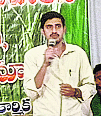 ఆదుకుంటామని చెప్పి...
2