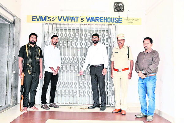 పెద్దమ్మతల్లికి  పంచామృతాభిషేకం1