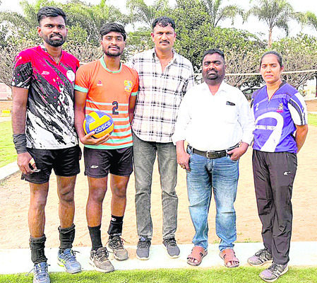 జాతీయస్థాయి పోటీలకు ఎంపిక
1