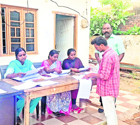 మహిళా ఓటర్లే అధికం1