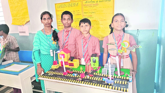 రోడ్డుపై వాయు విద్యుదుత్పత్తి 
1