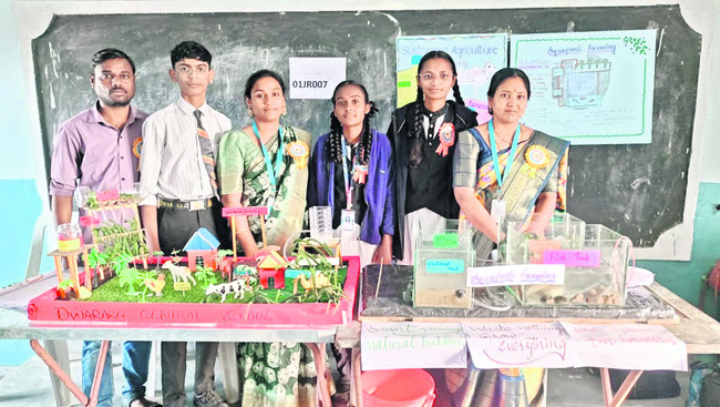 మట్టి రహిత సేద్యం 
1