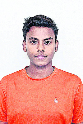 అంతర్‌ వర్సిటీల బ్యాడ్మింటన్‌ పోటీలకు జీఎంఆర్‌ విద్యార్3