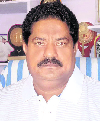 నిధులు లేవు.. పన్నులు సరిపోవు
1