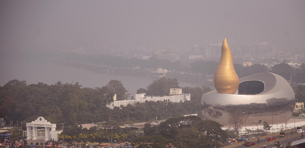 Dense Fog Blankets In Hyderabad Viral Photos8