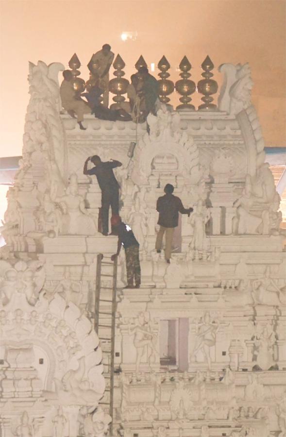 Drunk man Hulchul at TTD Sri Govindarajaswami Temple10