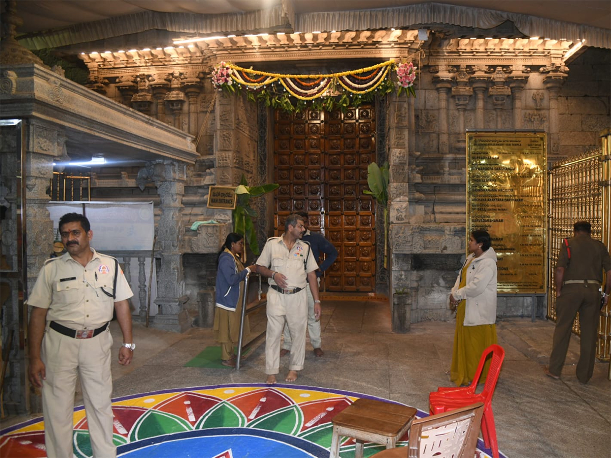 Drunk man Hulchul at TTD Sri Govindarajaswami Temple12
