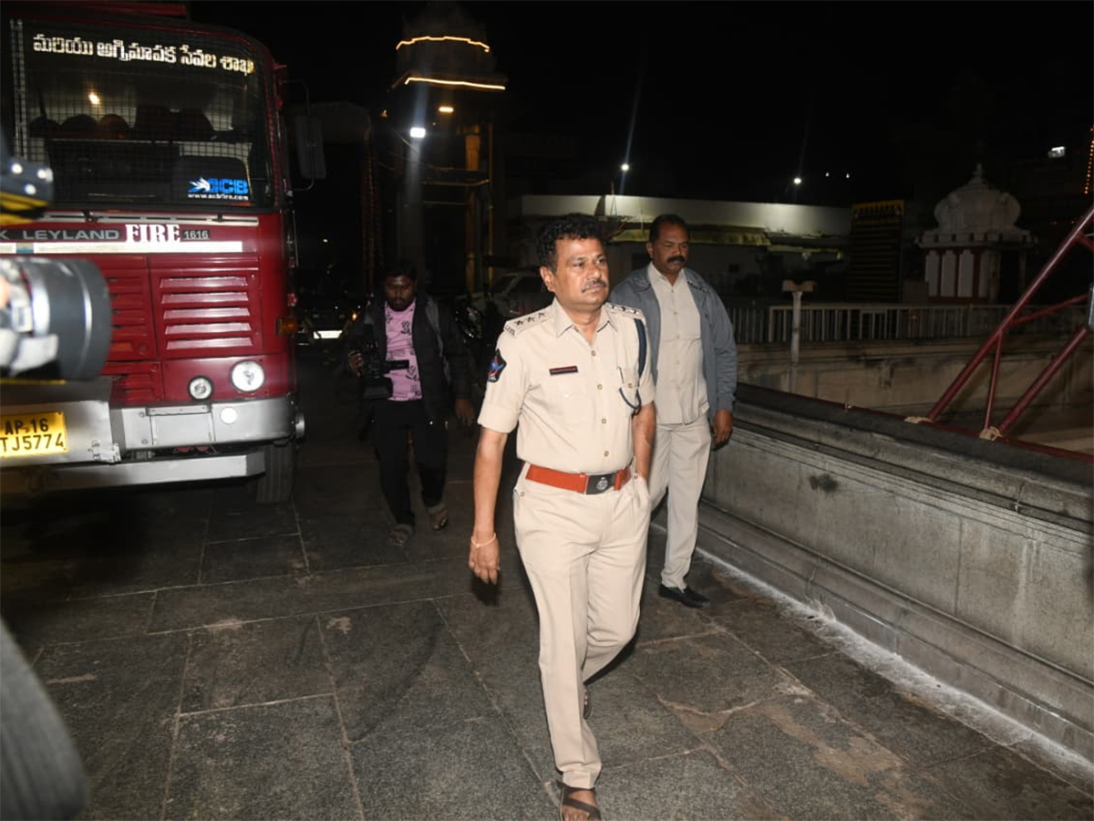 Drunk man Hulchul at TTD Sri Govindarajaswami Temple15