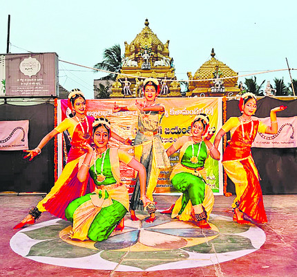 సమ్మోహనం.. కూచిపూడి నాట్యం 1