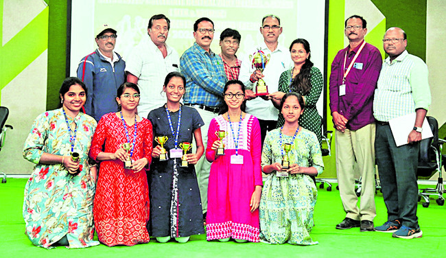 జీజీహెచ్‌కు బ్రెస్ట్‌  క్యాన్సర్‌ స్క్రీనింగ్‌ పరికరాలు2