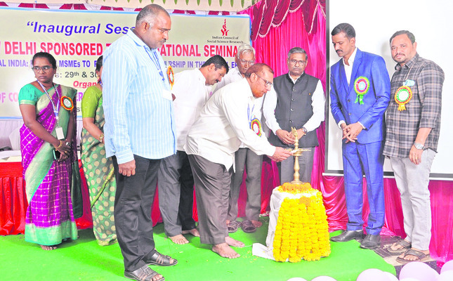 పరిశ్రమల అభివృద్ధికి నైపుణ్యాలు అవసరం 1