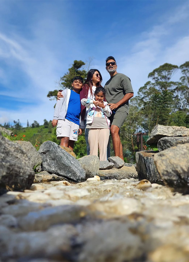 Actress Sneha in Paris Viral Photos14