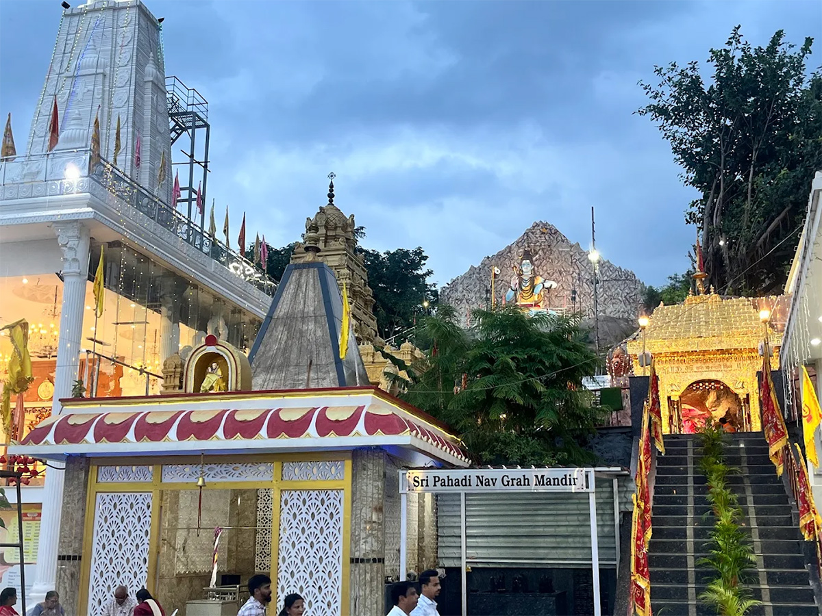 Sri Pahadi Hanuman Mandir Secunderabad, Telangana4