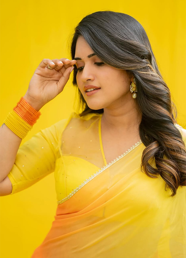 Tollywood Actress Sravanthi Chokkarapu HD Photos10