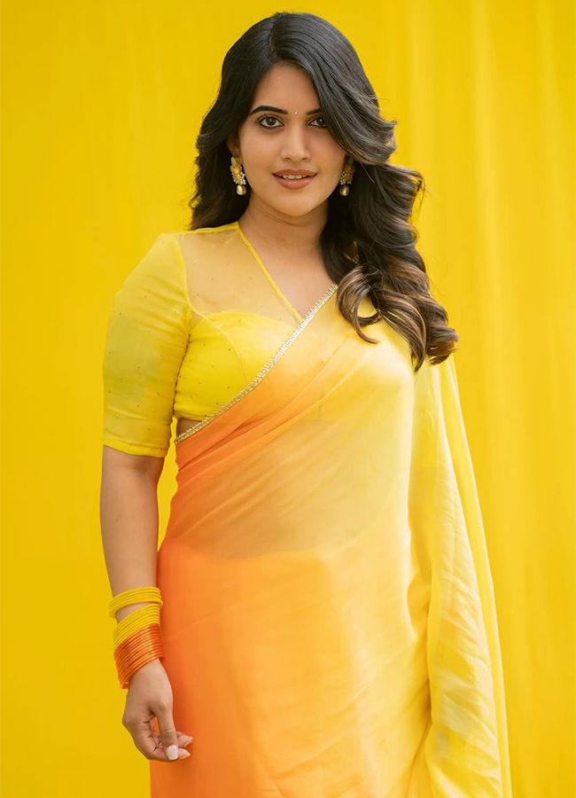 Tollywood Actress Sravanthi Chokkarapu HD Photos11