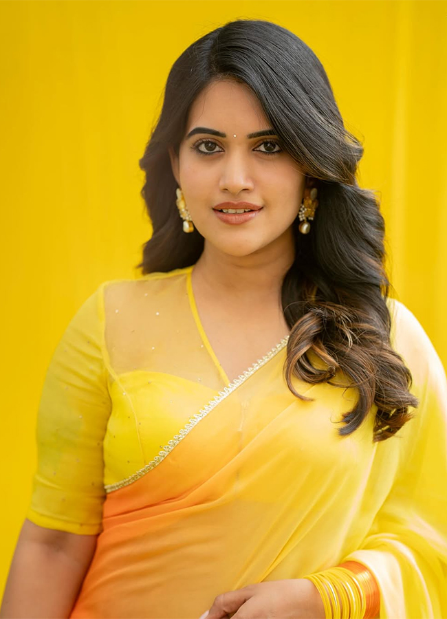 Tollywood Actress Sravanthi Chokkarapu HD Photos3