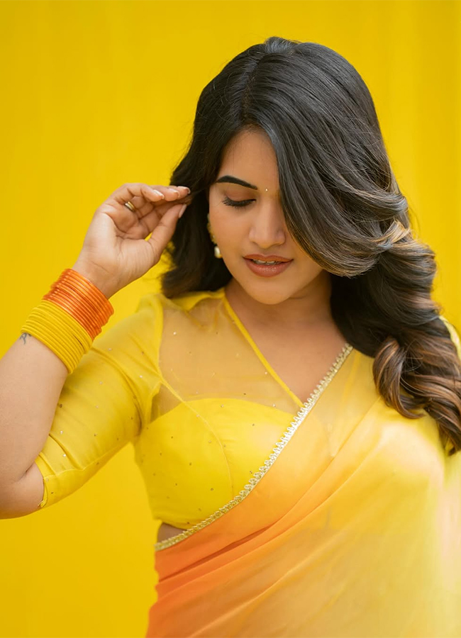 Tollywood Actress Sravanthi Chokkarapu HD Photos4