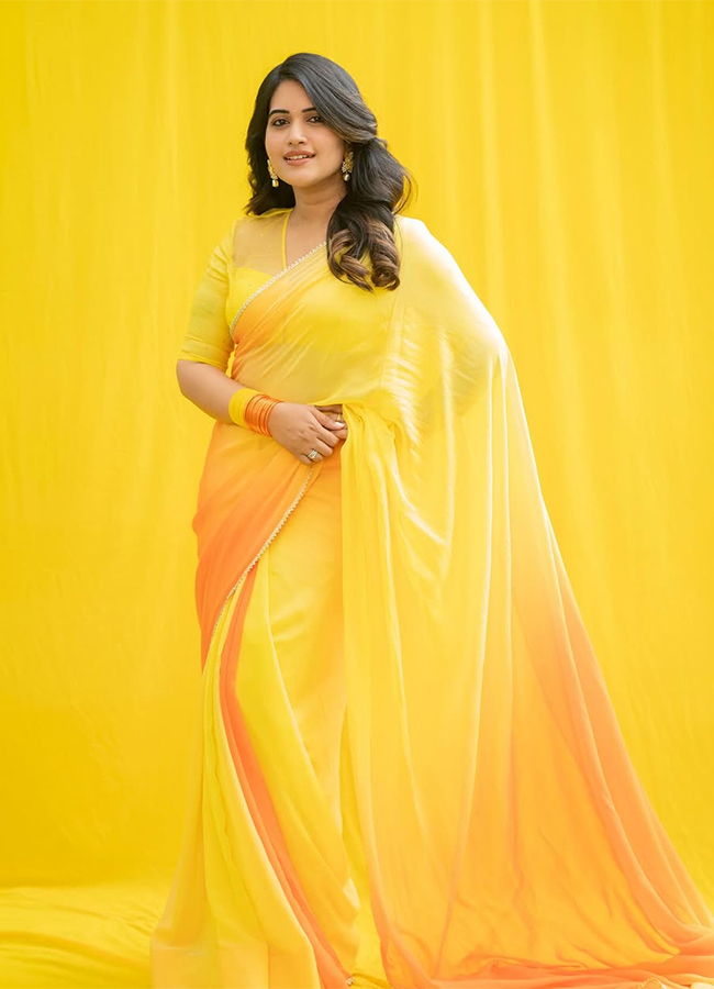 Tollywood Actress Sravanthi Chokkarapu HD Photos9