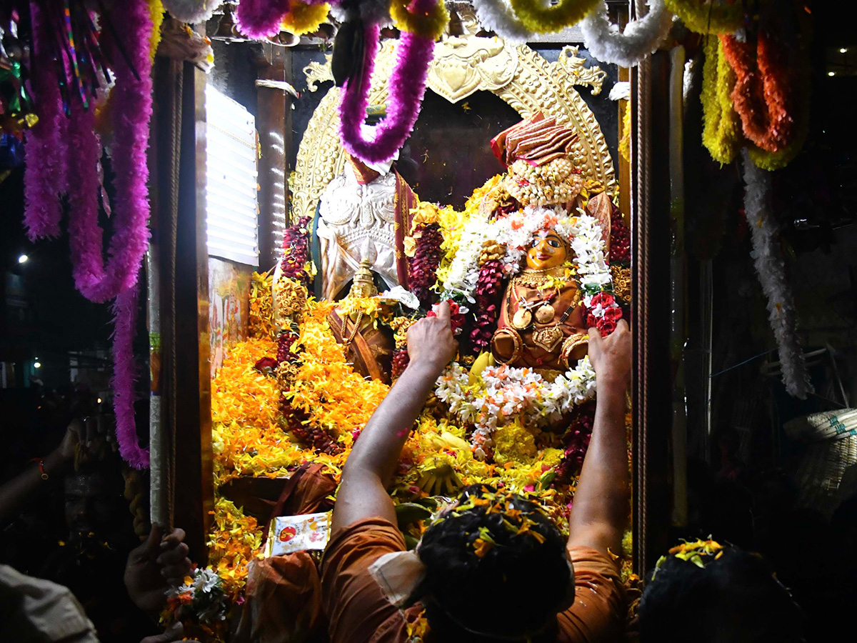 Vuyyuru Veeramma Thalli Tirunala 202616