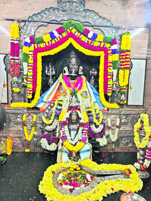 కరుణించు.. మైలార లింగేశ్వరా
2