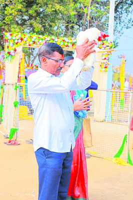 తల్లులకు ప్రణమిల్లి..2