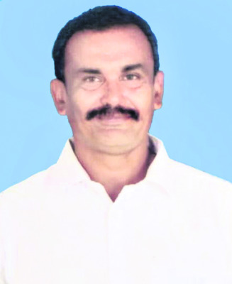 రూ.400 పెట్టి బ్లాక్‌లో కొన్నాం.. 
2