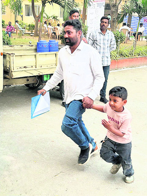 ఉరుకులు పరుగులు1