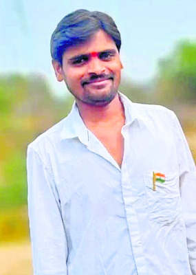 ఎస్సారెస్పీ కెనాల్‌లో  ఆటో బోల్తా.. డ్రైవర్‌ మృతి
1