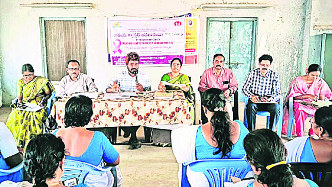 గోవులను తరలిస్తున్న వాహనం సీజ్‌ 1