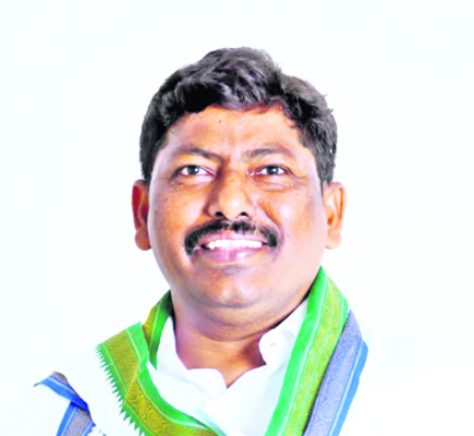 సభా సంప్రదాయాలు మంటగలిసిన రోజు 
4