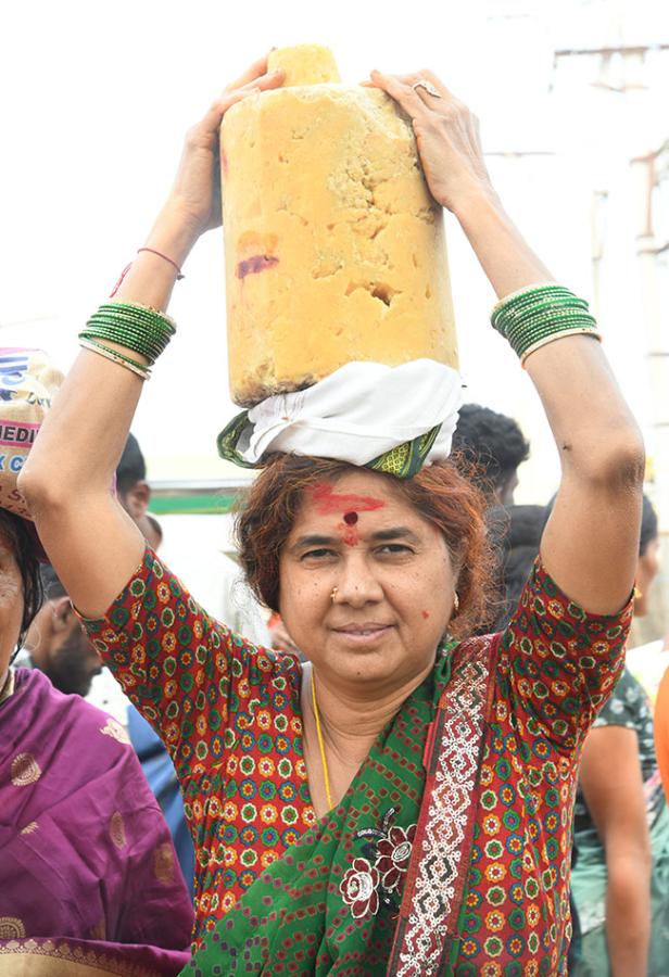 Devotional : Medaram Sammakka Saralamma jatara 2026 Photos10