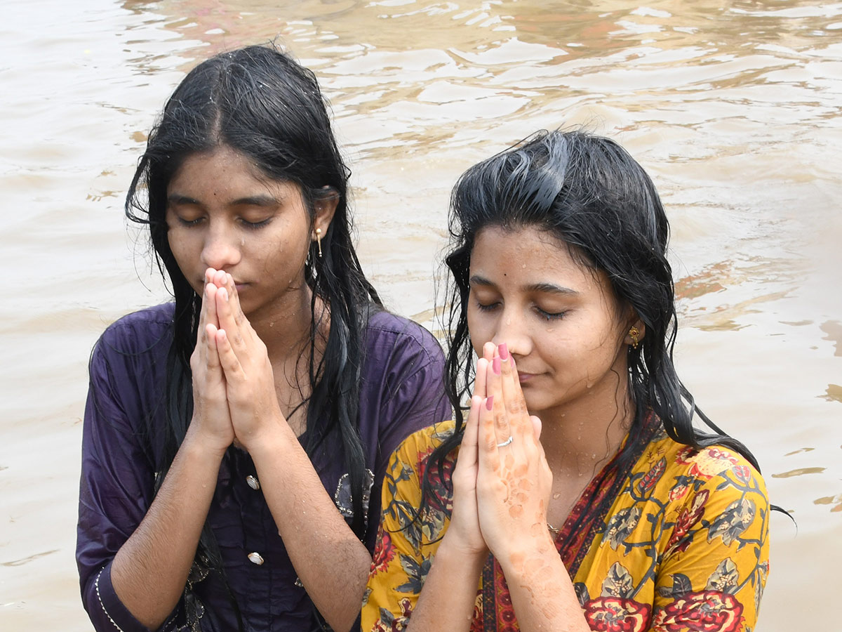 Devotional : Medaram Sammakka Saralamma jatara 2026 Photos17