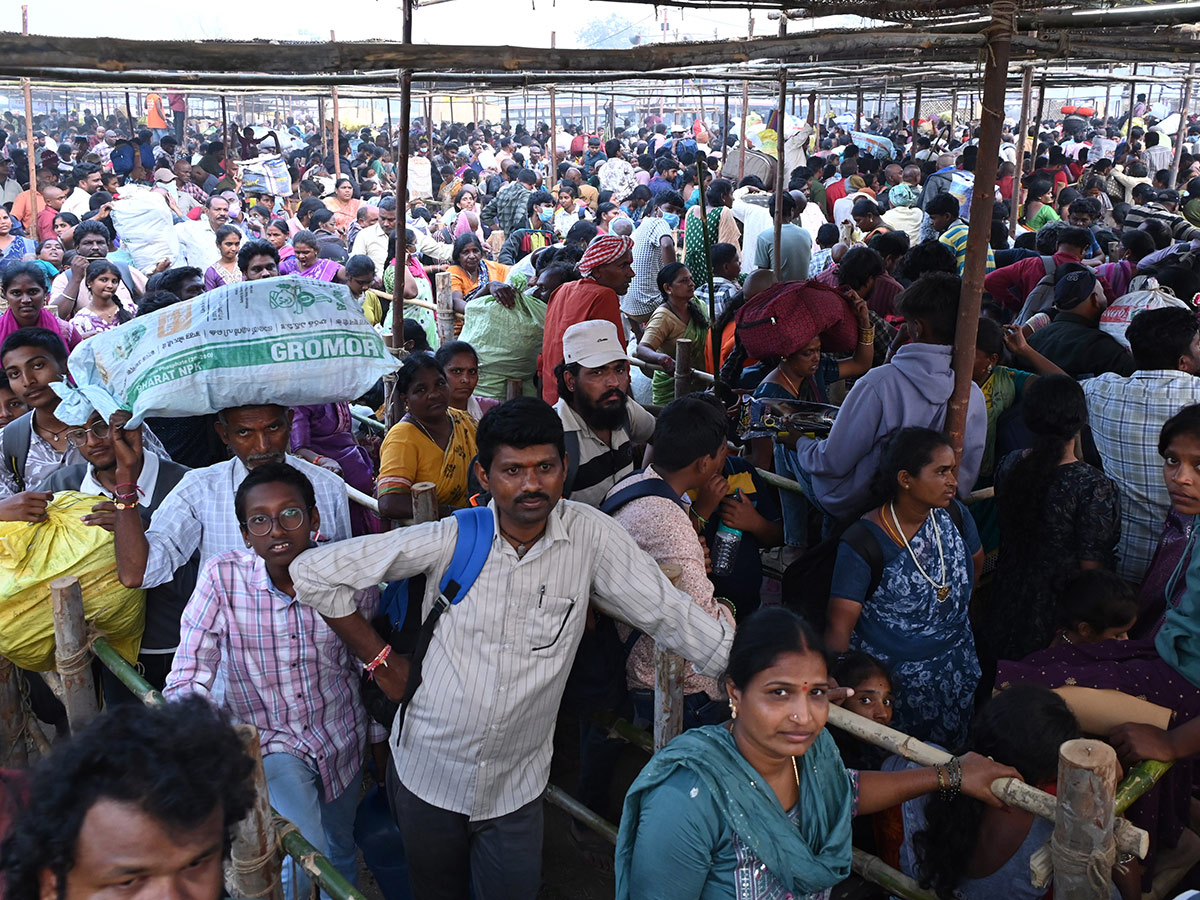 Devotional : Medaram Sammakka Saralamma jatara 2026 Photos22
