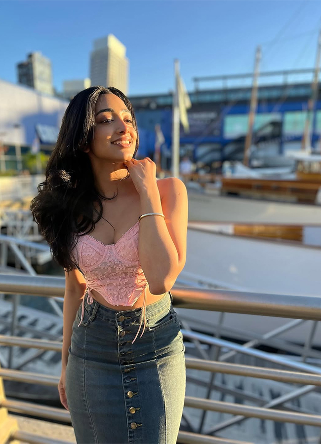 Tollywood Actress Preity Mukhundhan HD Photos14