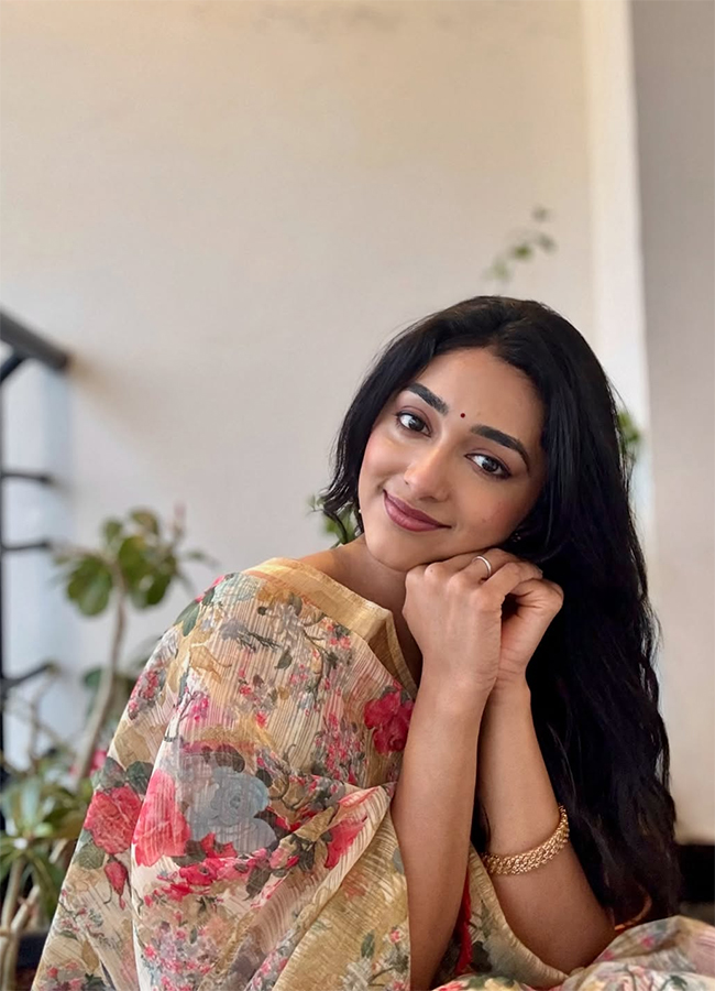 Tollywood Actress Preity Mukhundhan HD Photos3