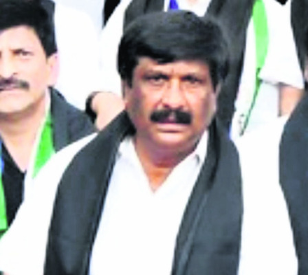 సభా సంప్రదాయాలు మంటగలిసిన రోజు 
2