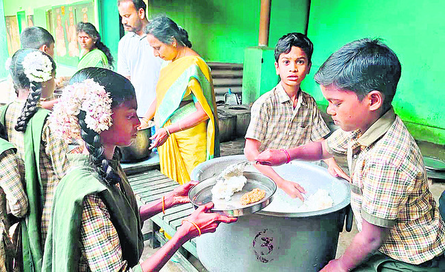 నీళ్ల సాంబారు .. 
1