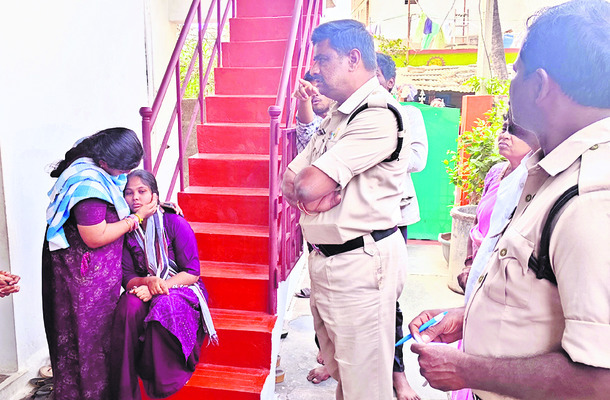 కొత్త పింఛన్లు ఎప్పుడిస్తారు?4